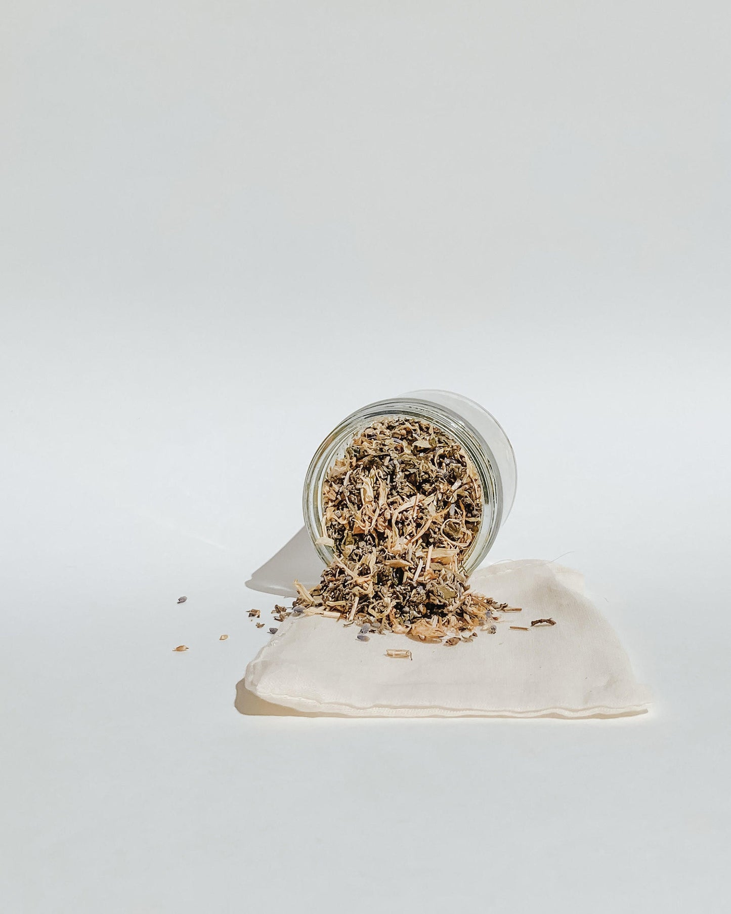 Postpartum Herbal Sitz Bath // Organic Herbs and Dead Sea Salt, Fourth Trimester Recovery, Postnatal Healing & Relaxation, Herbal Soak