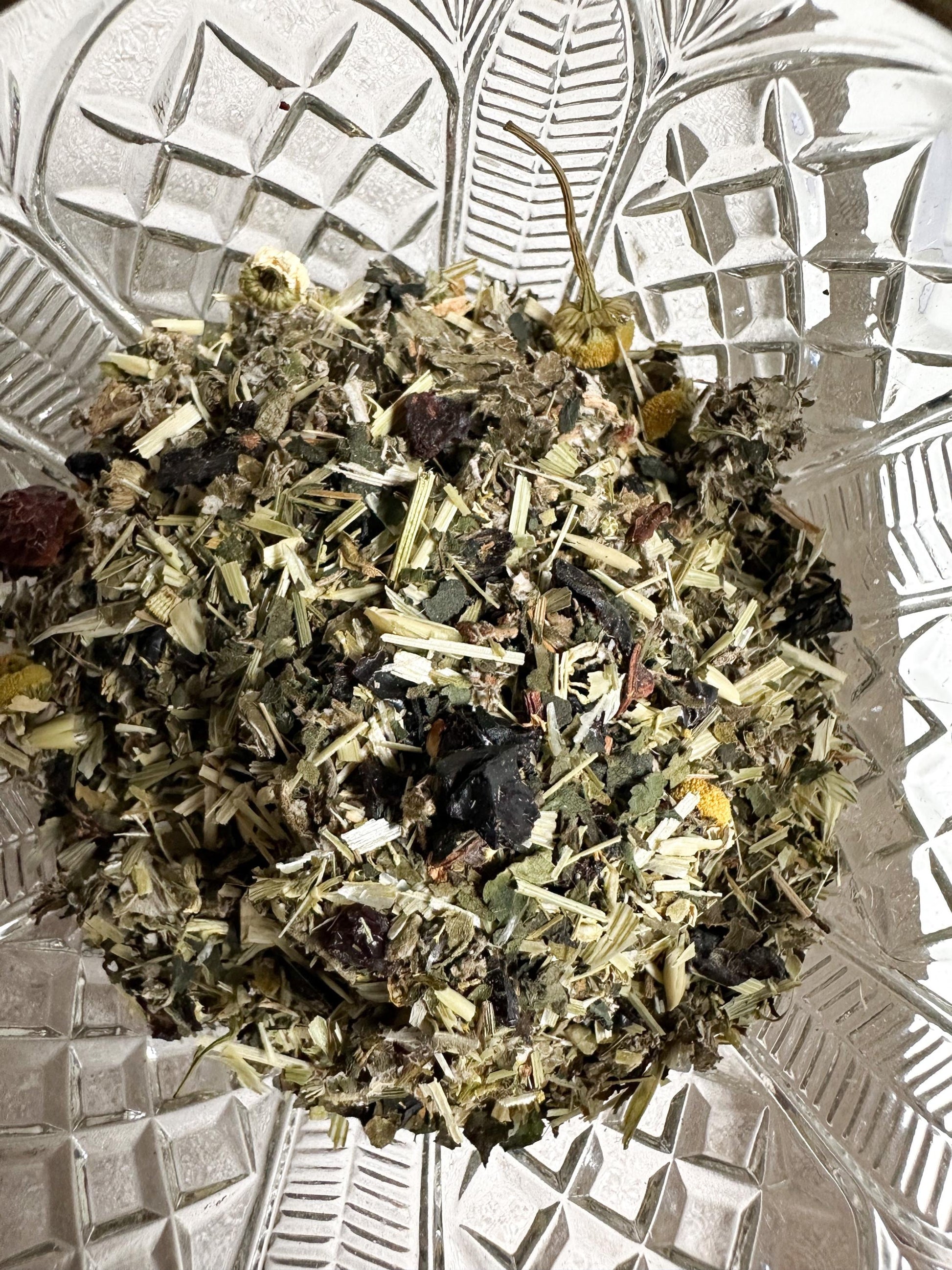 Nourished Mama // NORA Pregnancy Organic Loose Leaf Herbal Tea Blend for 2nd & 3rd Trimester, Caffeine-Free, Supports Energy, Replenishment