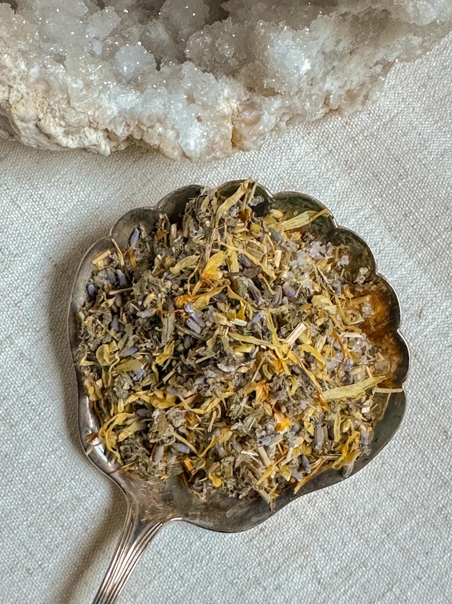 Postpartum Recovery Set: Herbal Sitz Bath & Perineal Spray